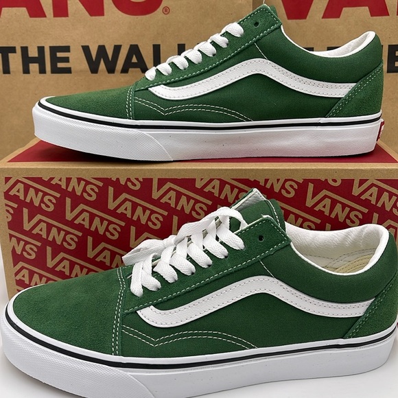 Vans Men’s Old Skool Vr3 Color Theory Greener Past
VN0005UF6QU
Sneakersrs - Picture 2 of 16